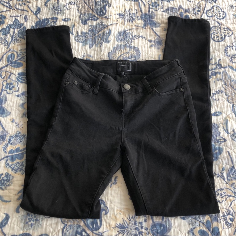 Black Skinny Jeans